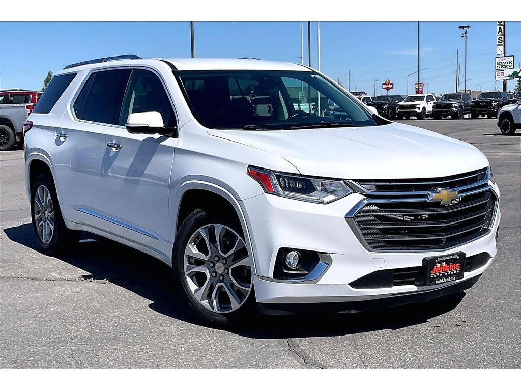 Used 2020 Chevrolet Traverse Premier AWD/4WD image 2