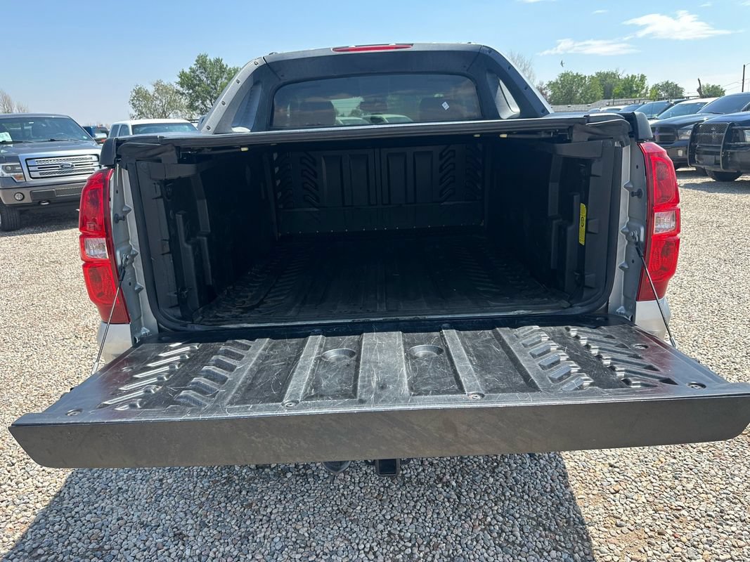 Used 2012 Chevrolet Avalanche LT AWD/4WD image 27
