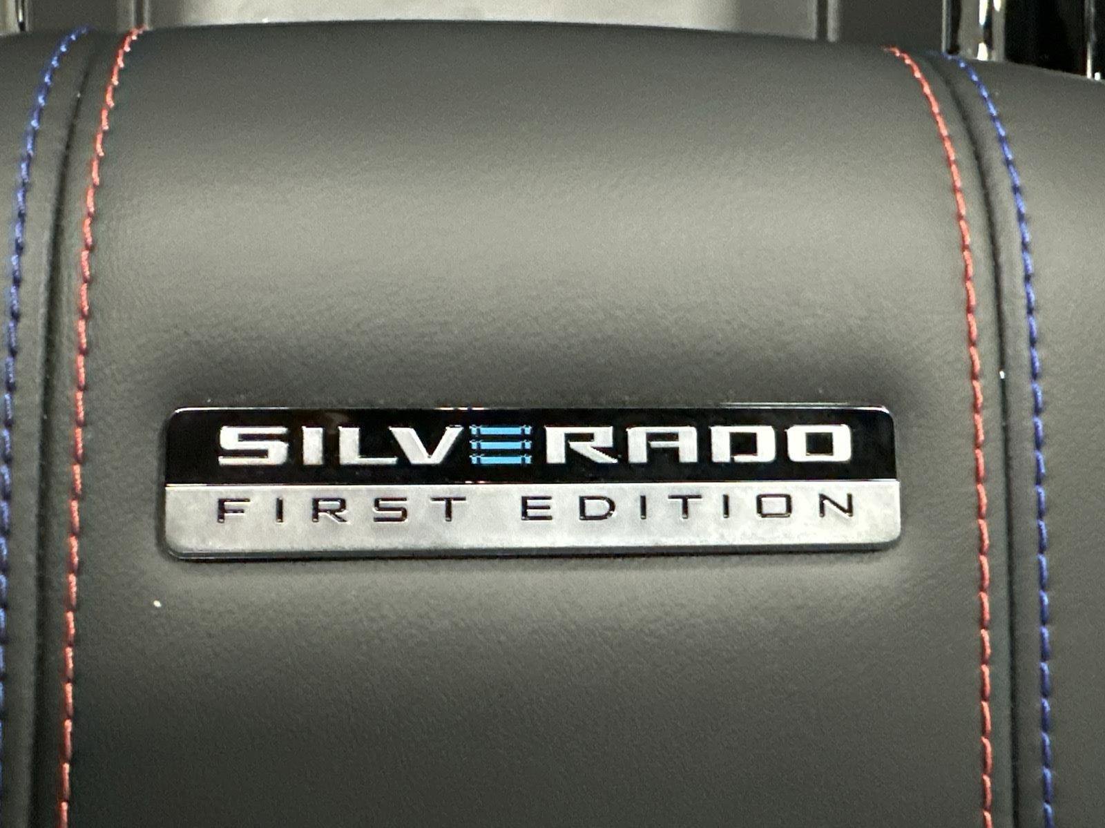 New 2024 Chevrolet Silverado EV RST image 13