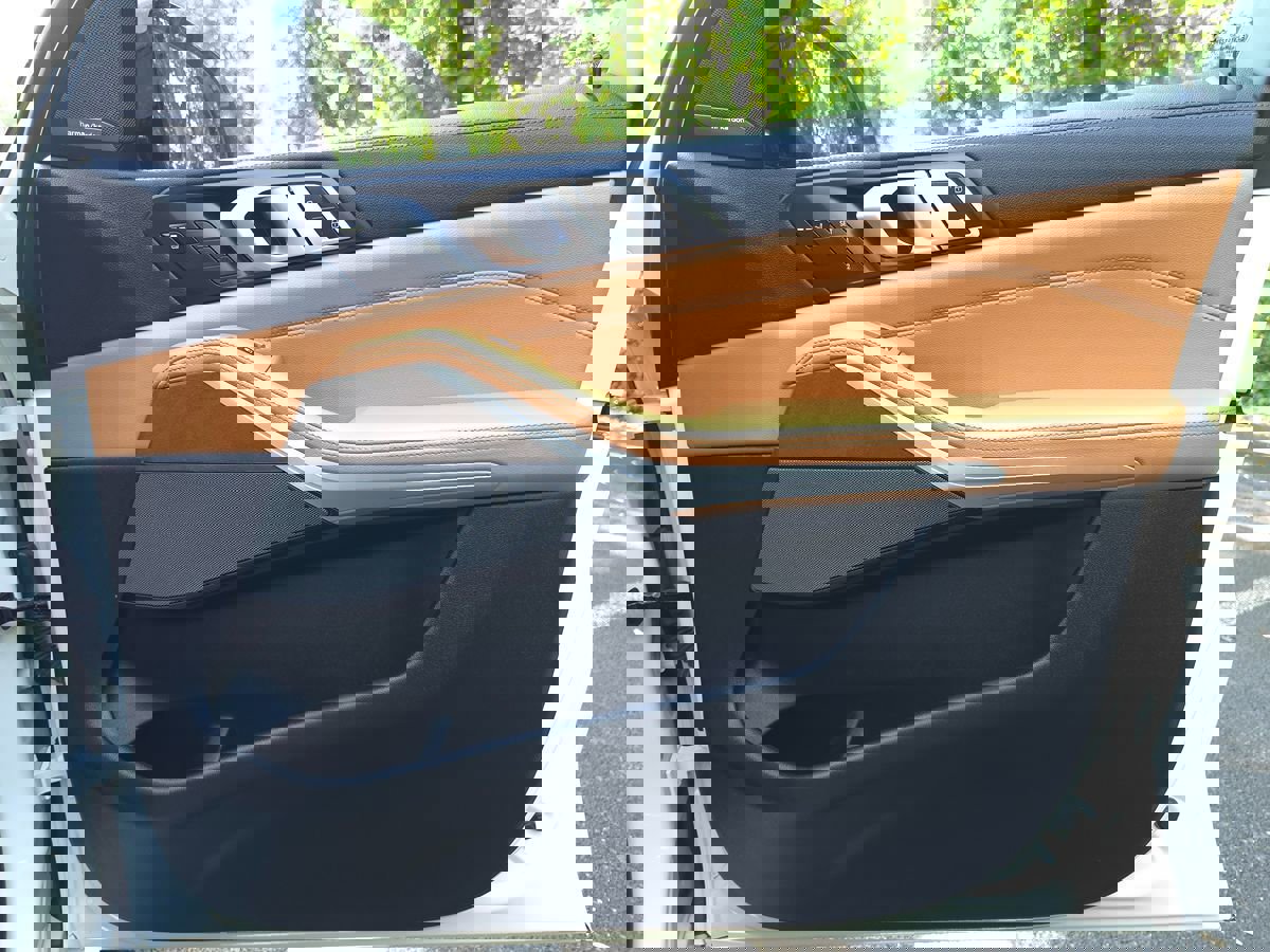 Used 2021 BMW X5 sDrive40i w/ M Sport Package image 25