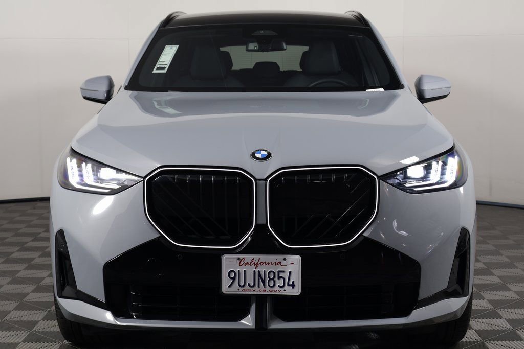 Used 2025 BMW X3 xDrive30i w/ M Sport Package AWD/4WD image 2