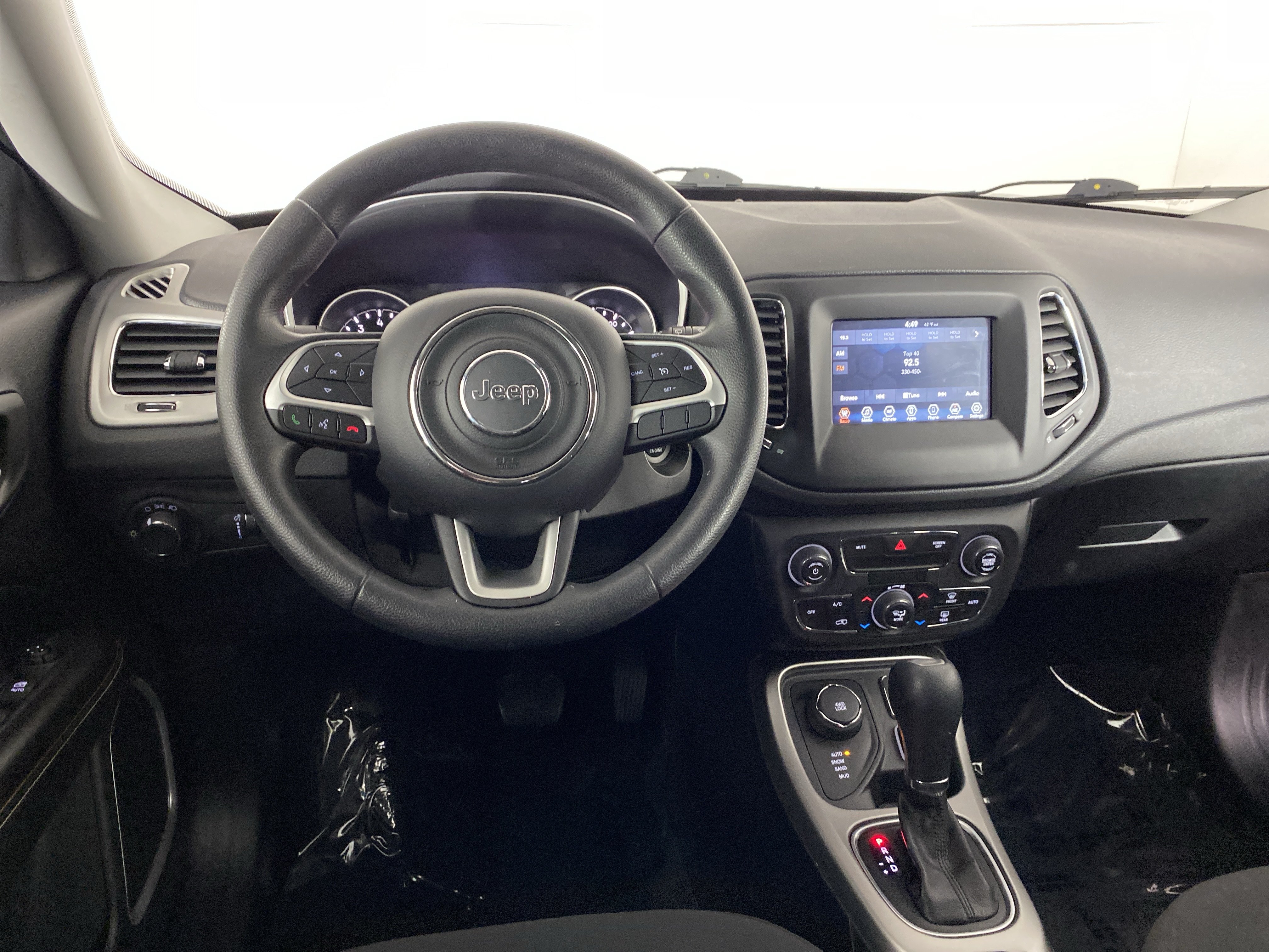 Used 2019 Jeep Compass Sport AWD/4WD image 34