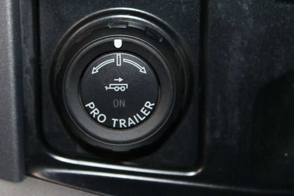 Used 2023 Ford F150 XLT w/ Trailer Tow Package image 45