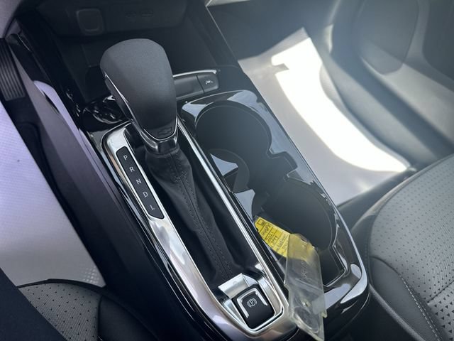 New 2026 Chevrolet Trax LT w/ LT Convenience Package FWD image 16