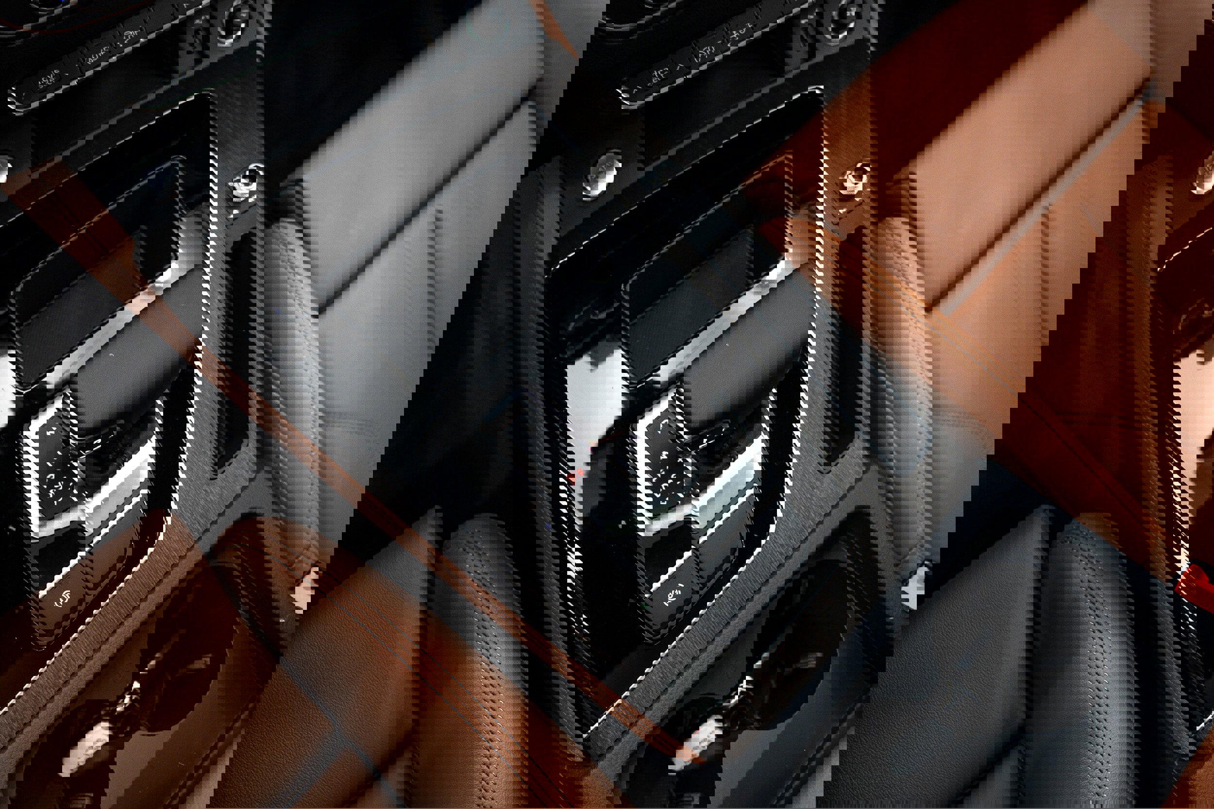 Certified 2025 Audi Q5 2.0T Premium Plus image 18