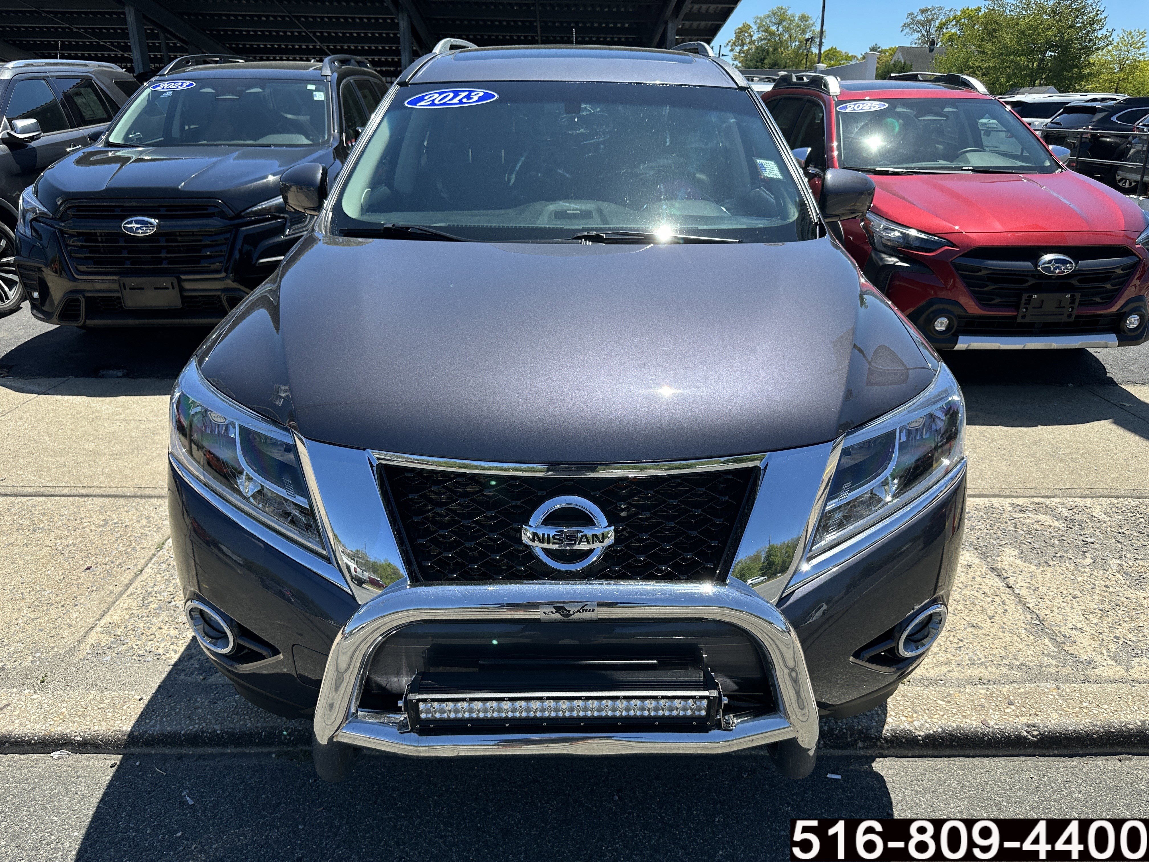 Used 2013 Nissan Pathfinder Platinum w/ Platinum Premium Pkg AWD/4WD image 4