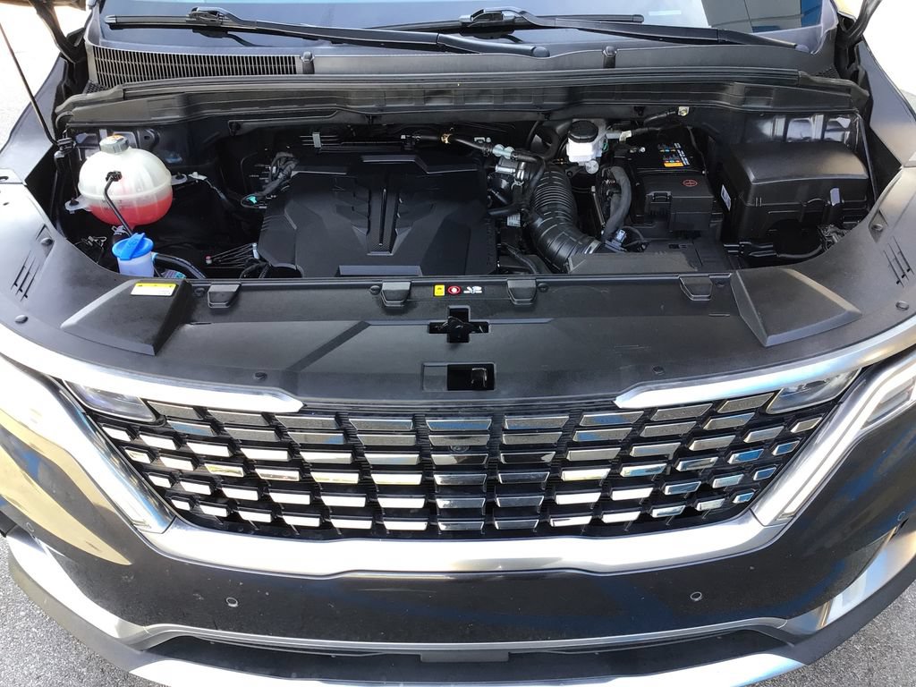 Used 2023 Kia Carnival SX Prestige FWD image 39