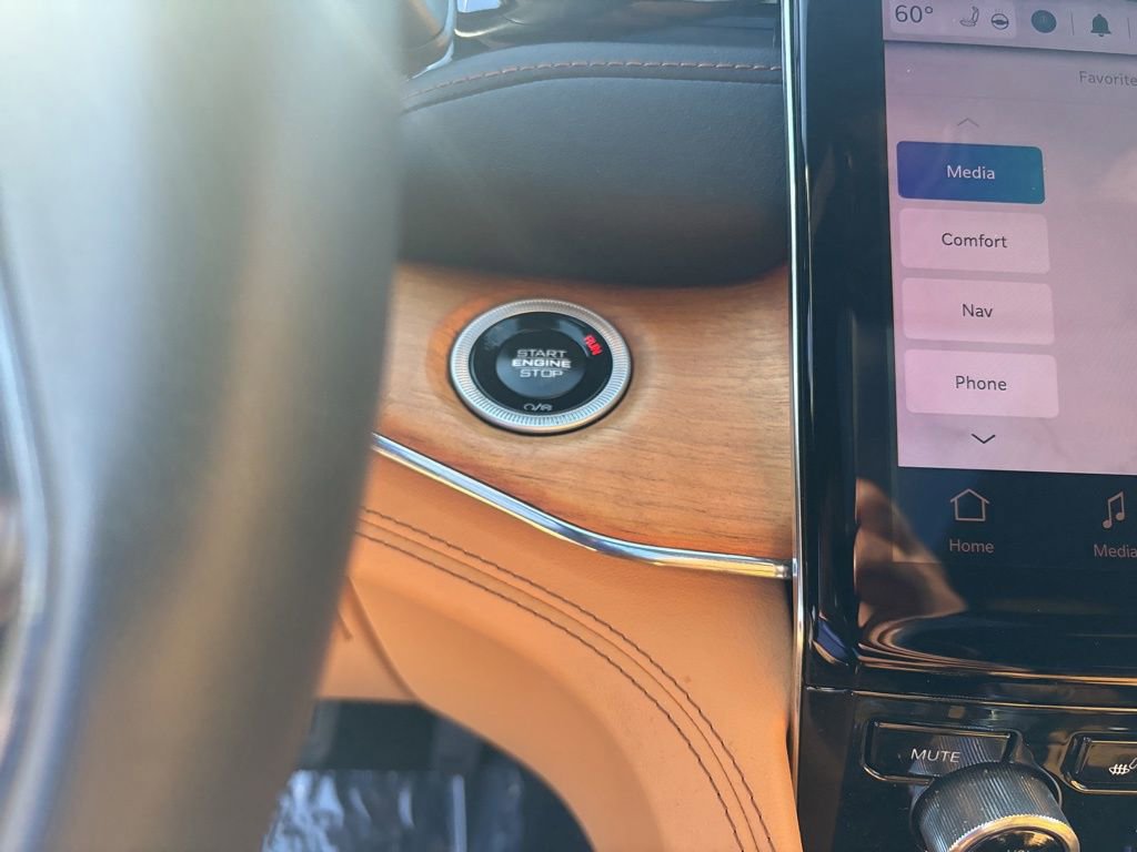 Used 2024 Jeep Grand Cherokee Summit image 50