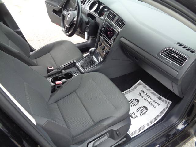 Used 2019 Volkswagen Golf S FWD image 18