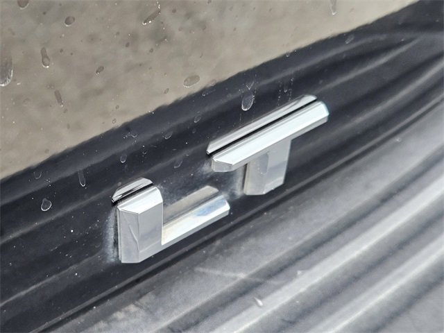 Used 2021 Chevrolet Tahoe LT w/ LT Signature Package image 12