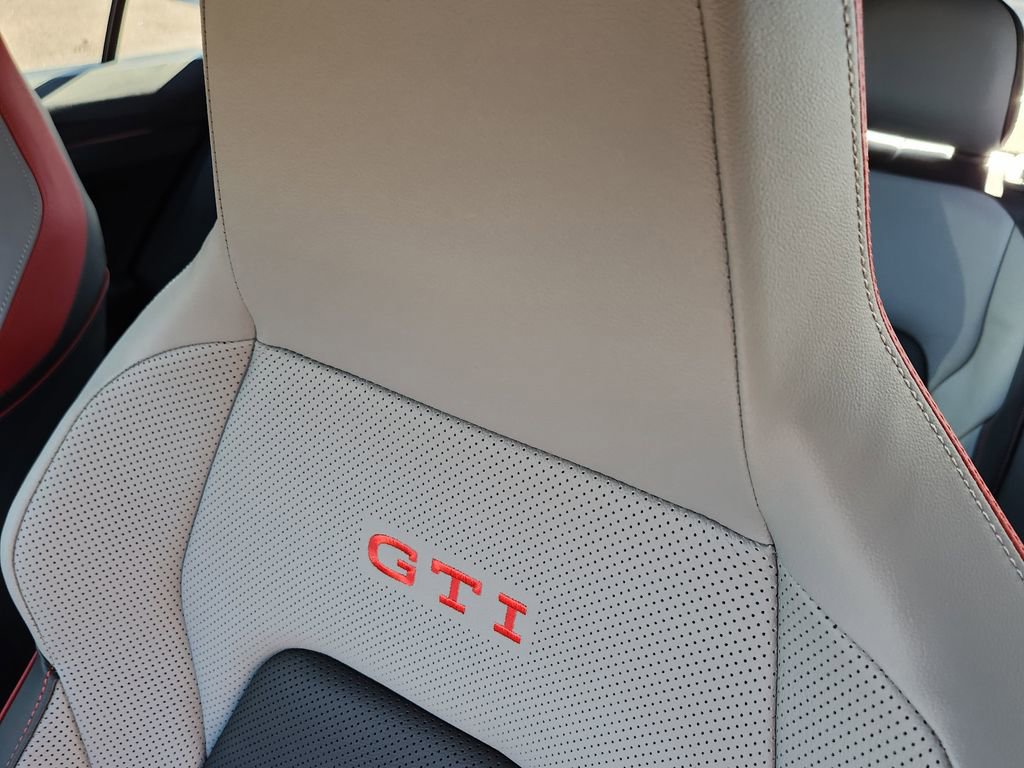 New 2026 Volkswagen GTI SE image 5