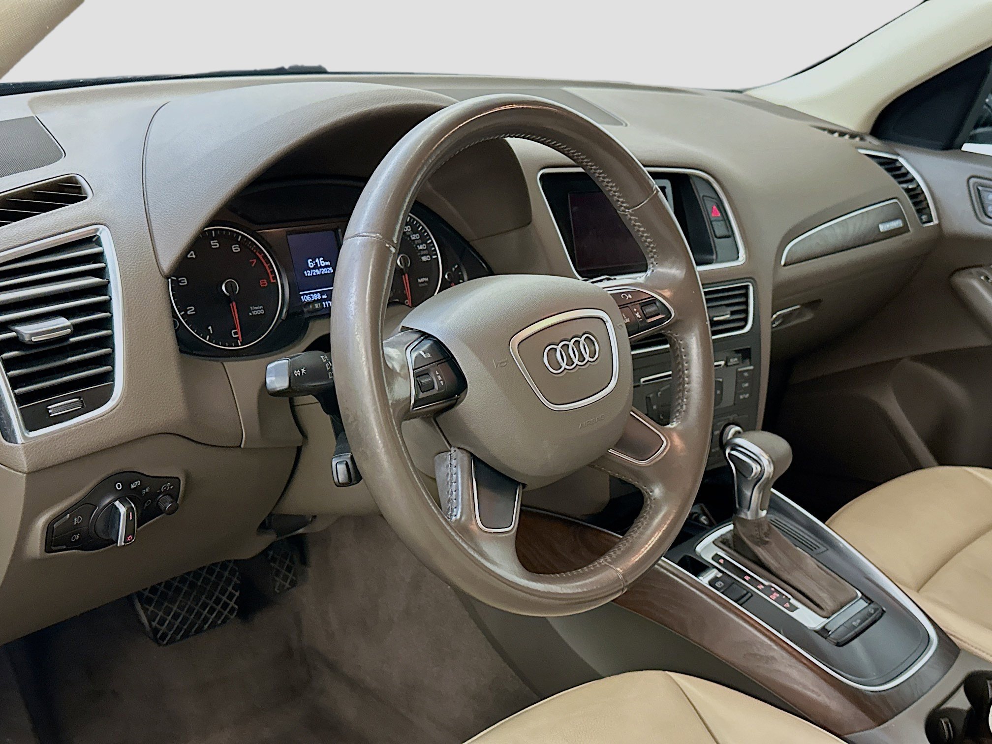 Used 2017 Audi Q5 2.0T Premium image 18