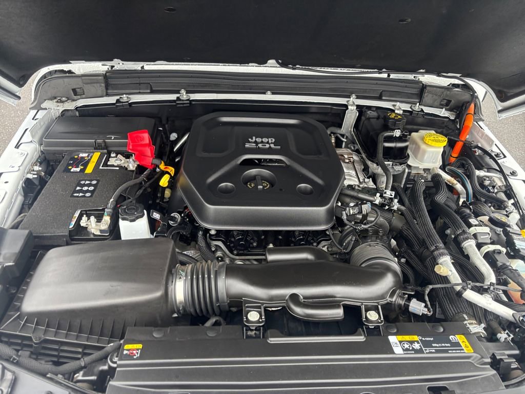 Certified 2022 Jeep Wrangler Unlimited Sahara w/ Cold Weather Group image 21