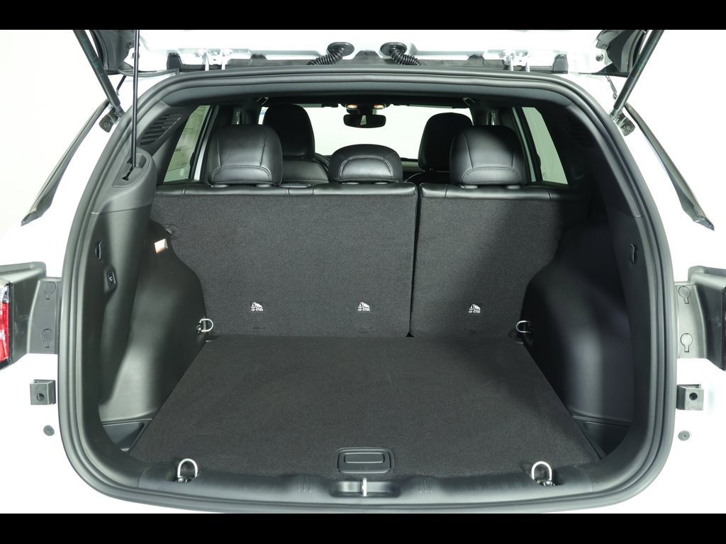 New 2026 Jeep Compass Limited image 13