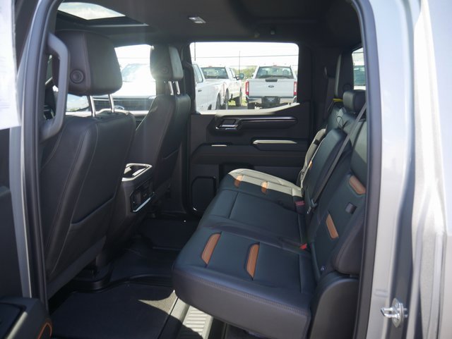 Used 2023 GMC Sierra 1500 AT4 w/ Technology Package image 29