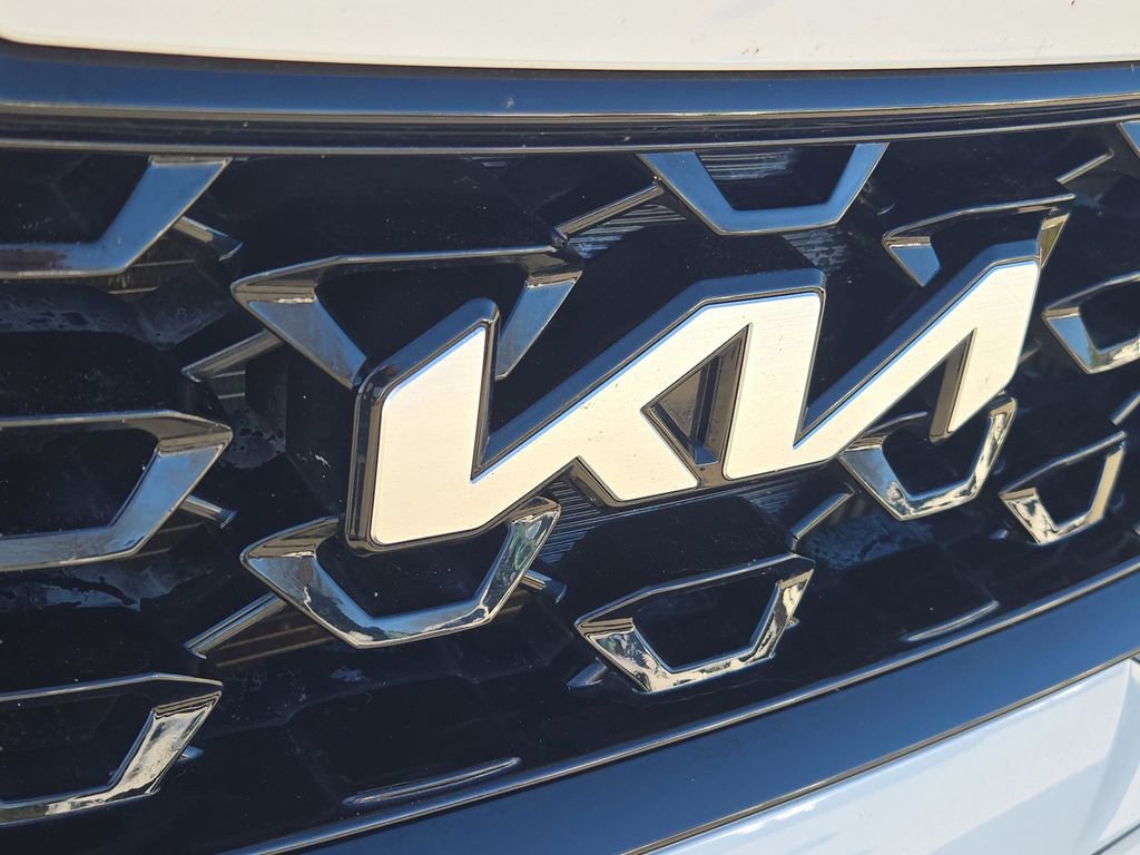 Certified 2023 Kia Sorento SX image 4