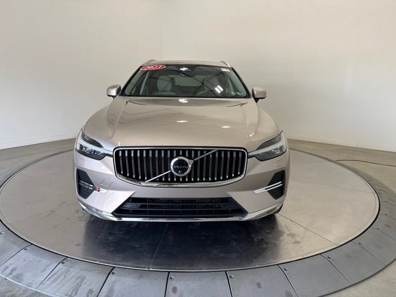 Used 2023 Volvo XC60 B5 Plus w/ Climate Package AWD/4WD image 2