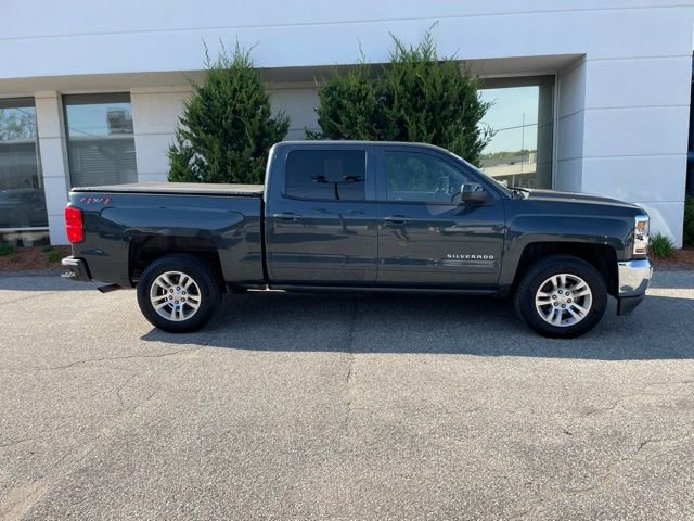 Used 2018 Chevrolet Silverado 1500 LT w/ All Star Edition AWD/4WD image 3