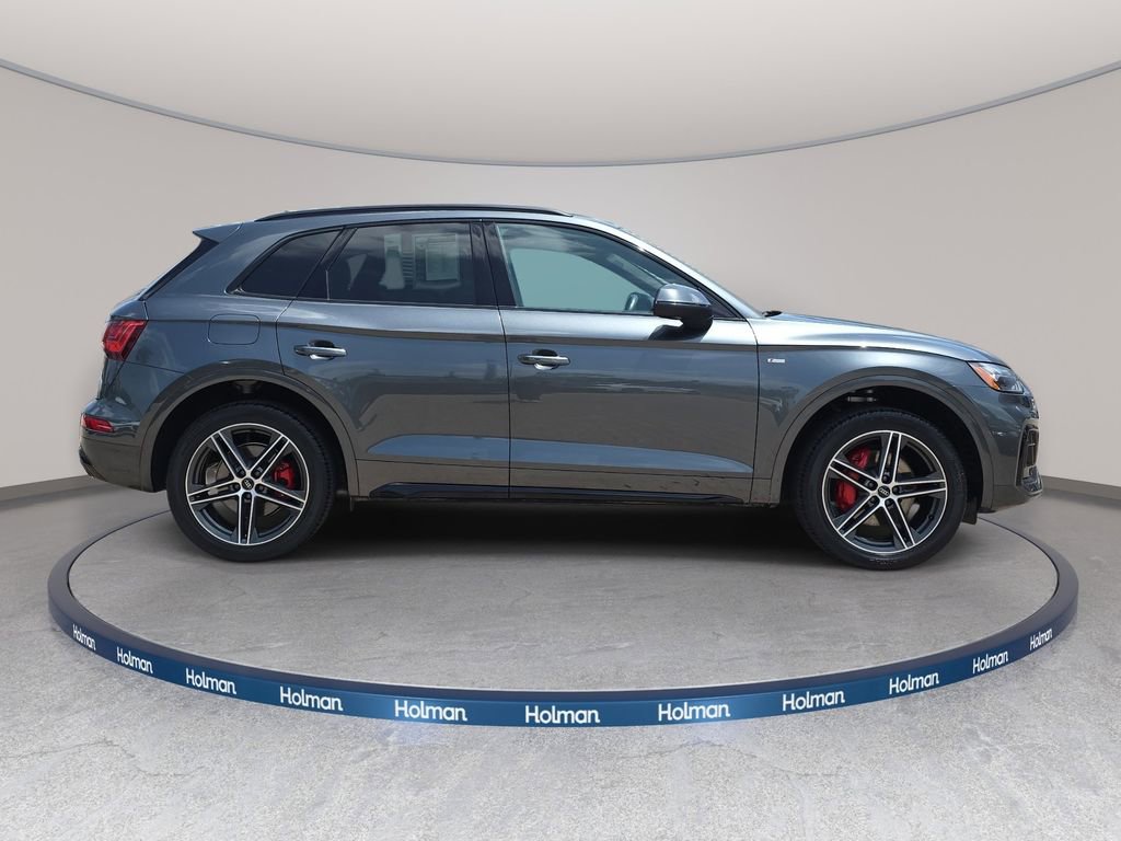 Used 2024 Audi Q5 e Premium Plus w/ Premium Plus Package AWD/4WD image 5