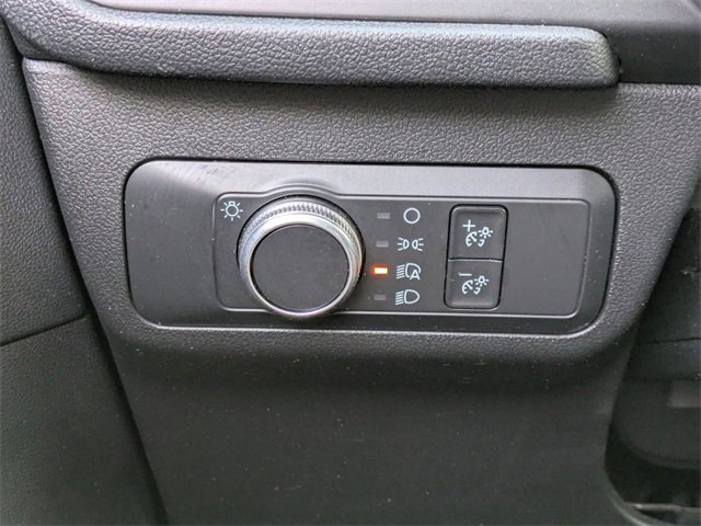 Used 2020 Ford Escape SE image 26