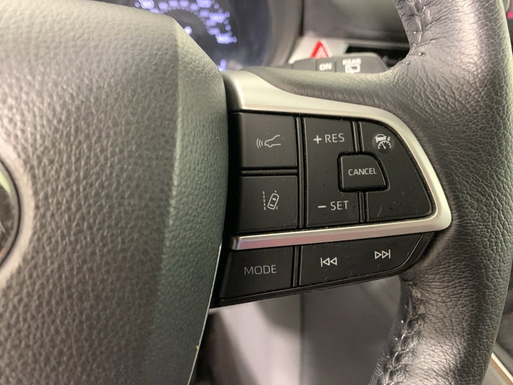 Used 2021 Toyota Sienna XLE image 24