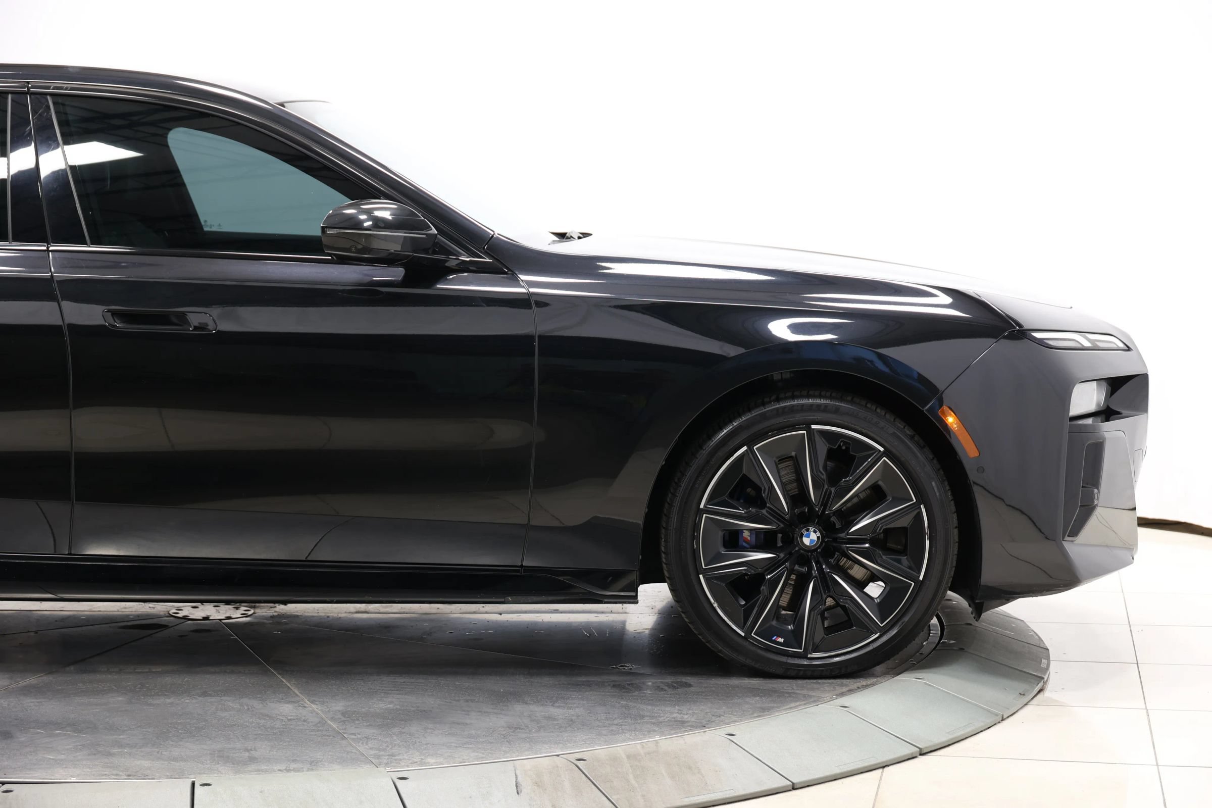 Used 2023 BMW 740i RWD image 80