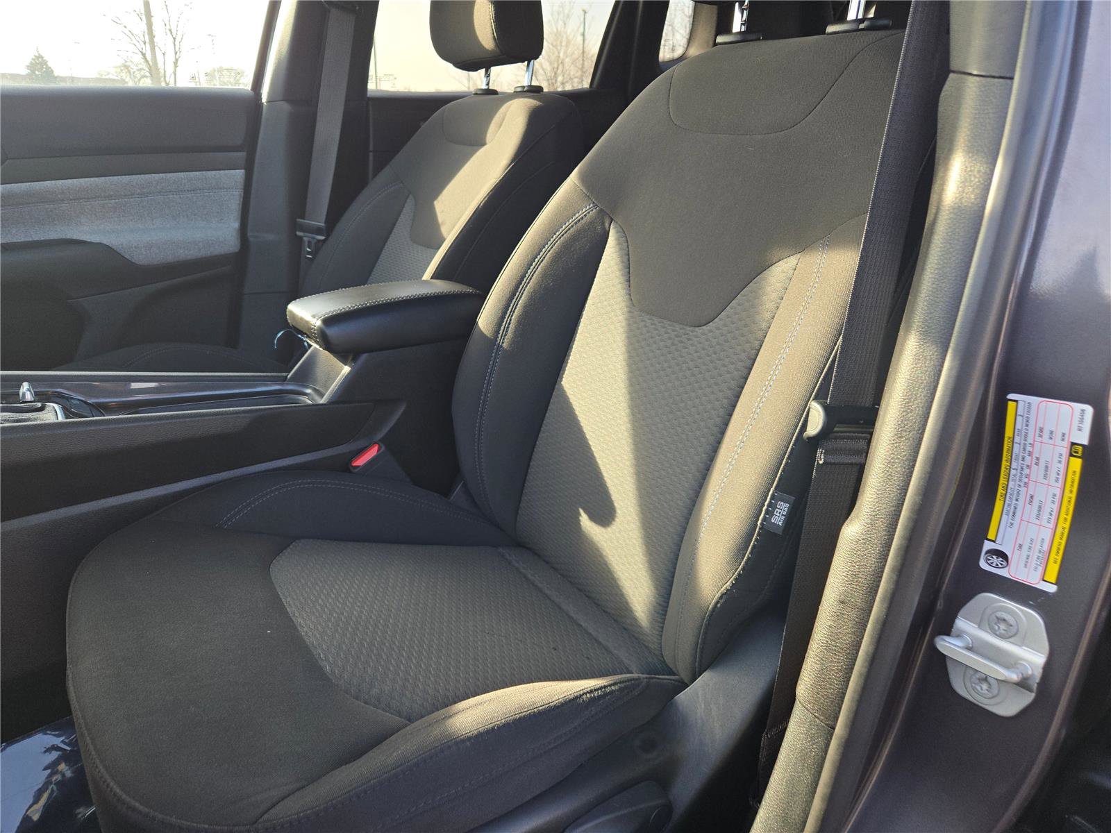 Used 2024 Jeep Compass Sport image 28