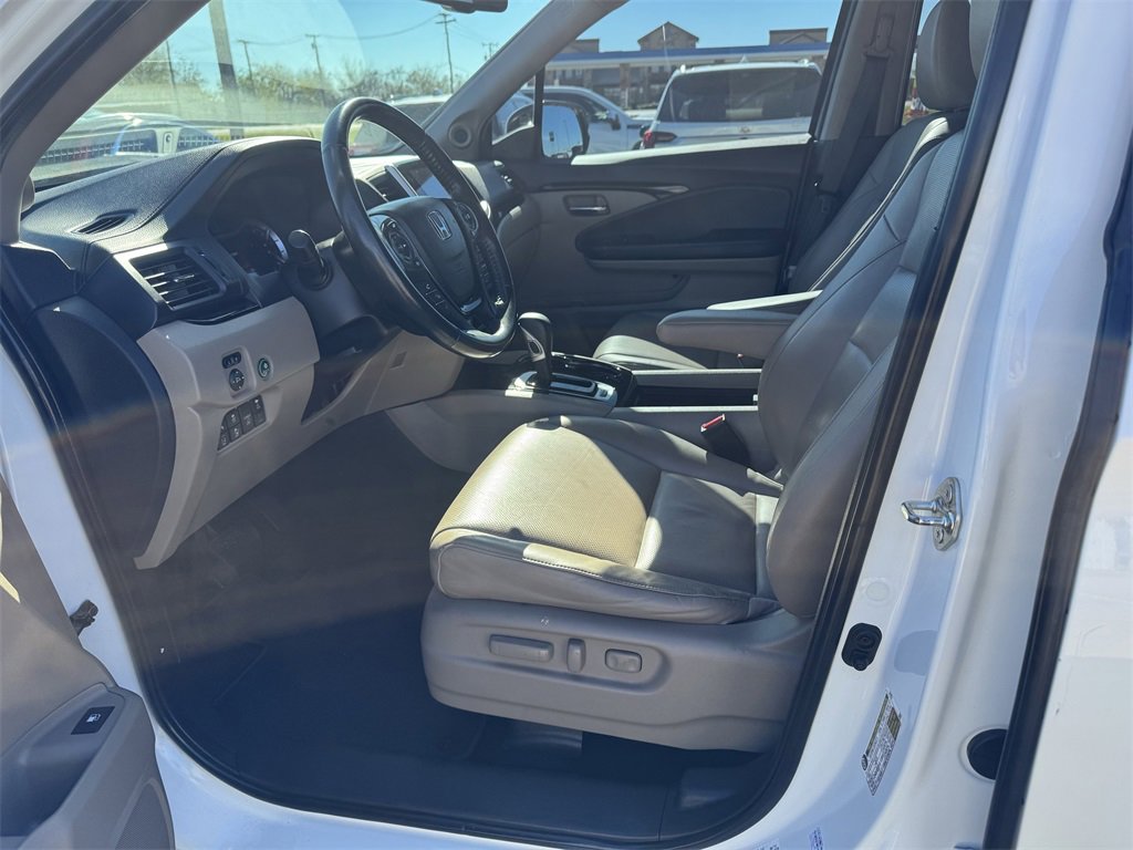 Used 2017 Honda Ridgeline RTL-E image 19