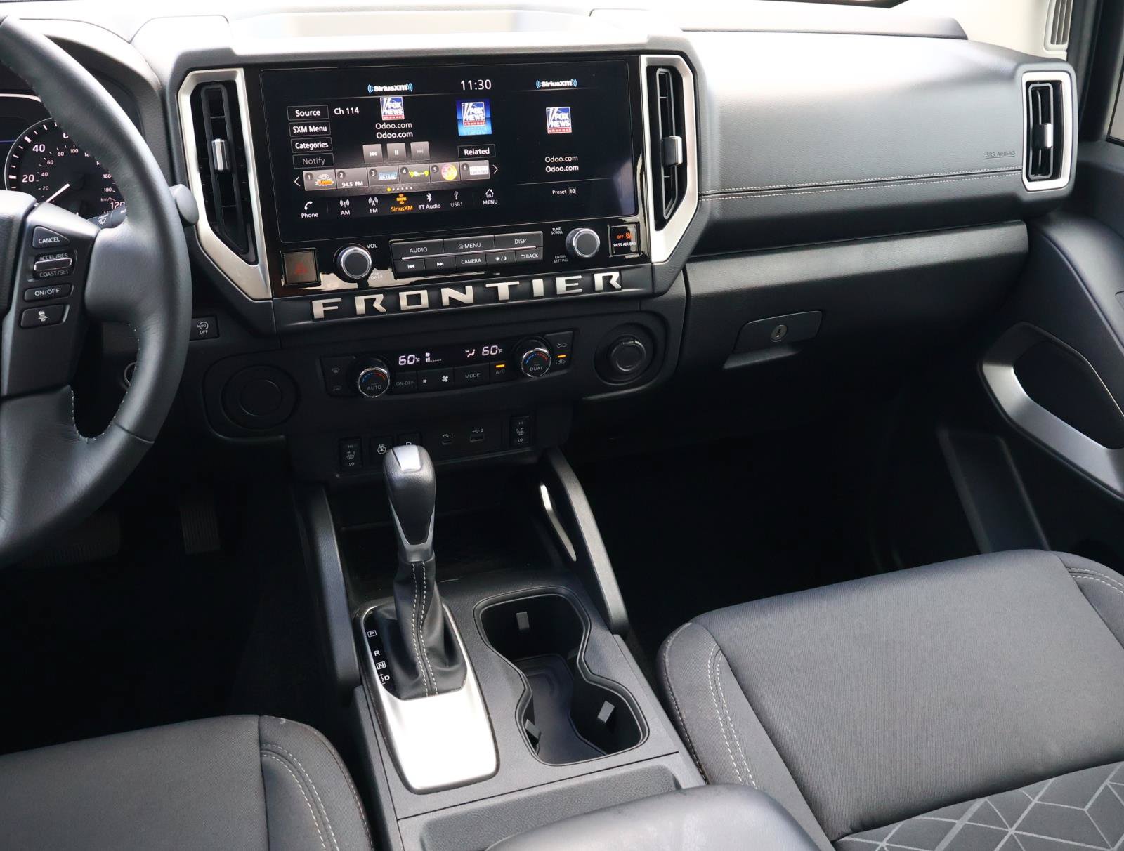 Used 2025 Nissan Frontier SV w/ SV Convenience Package RWD image 12