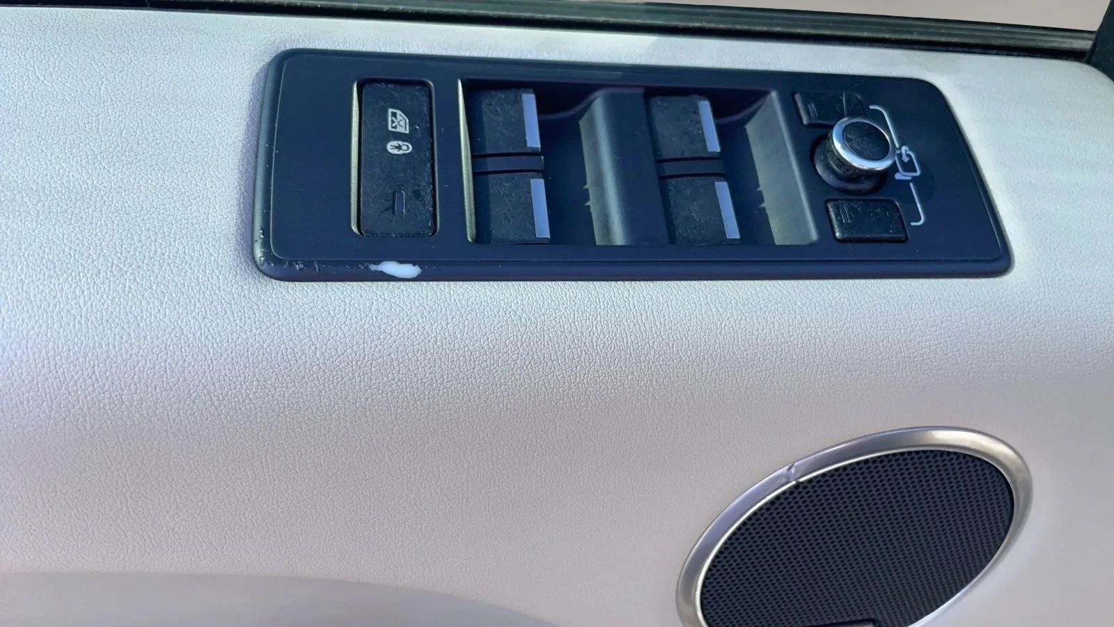 Used 2014 Land Rover Range Rover Sport HSE AWD/4WD image 20