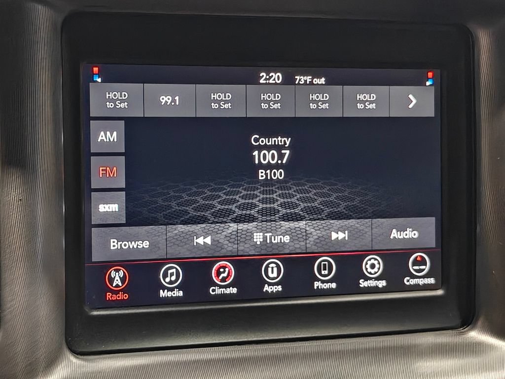 Used 2022 Dodge Charger SXT RWD image 6