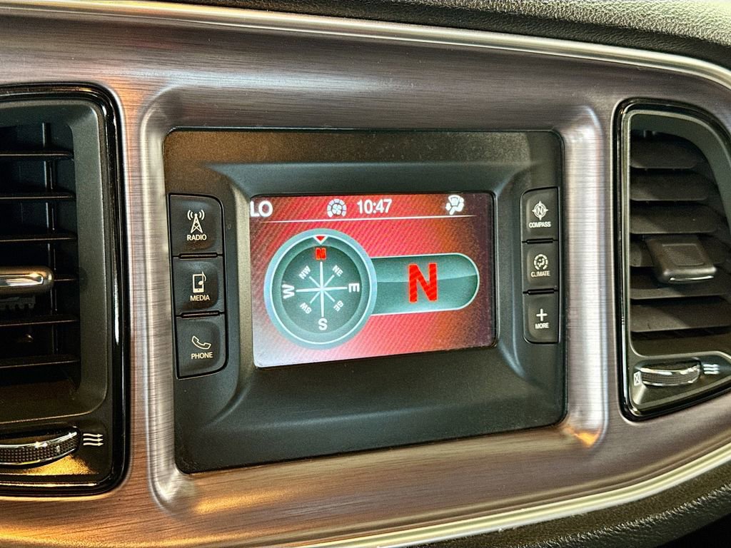 Used 2016 Dodge Challenger SXT w/ Driver Convenience Group RWD image 23