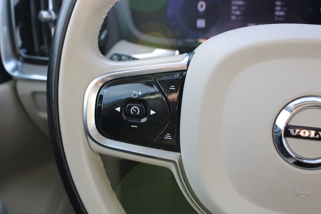 Used 2024 Volvo S60 B5 Plus image 21