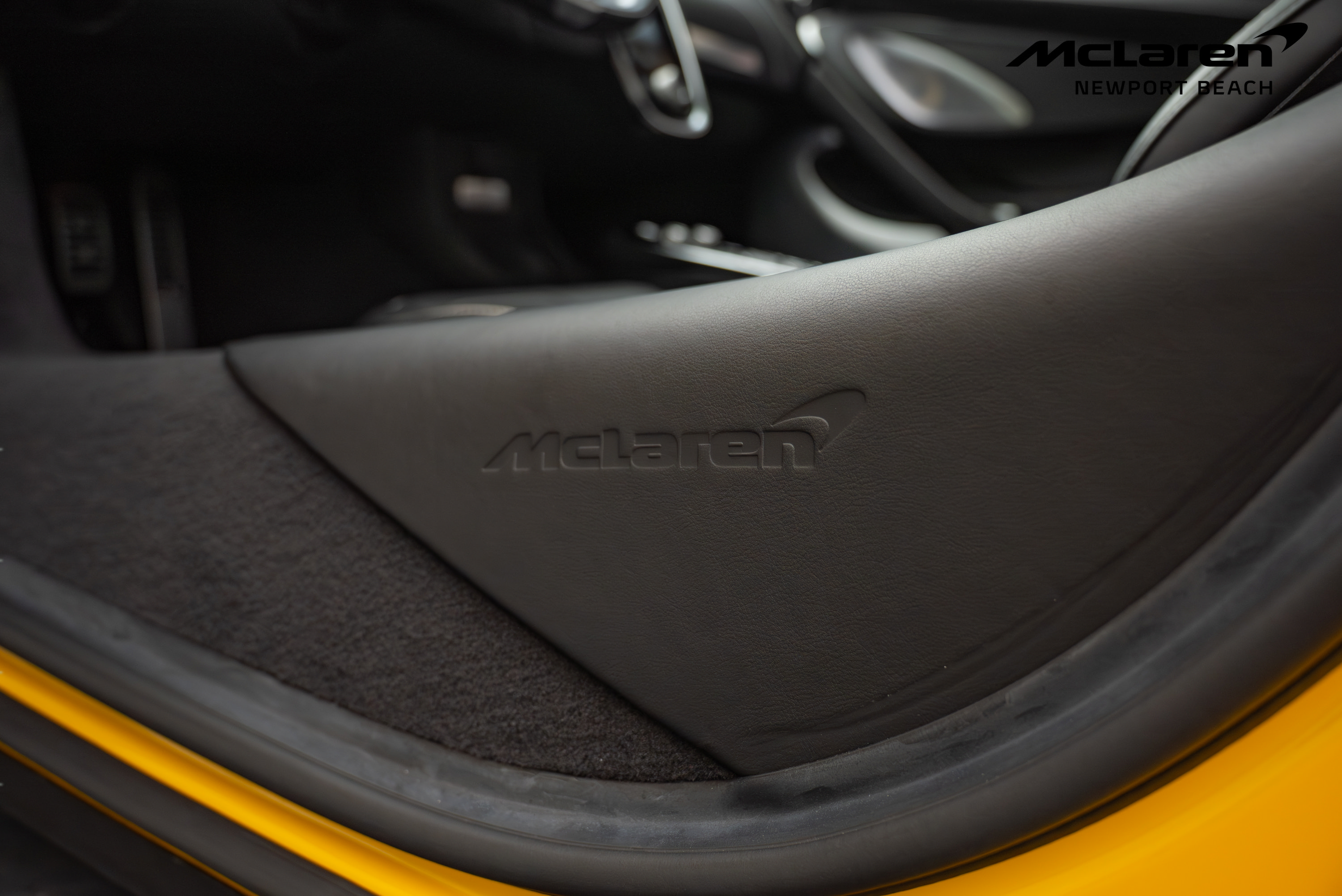 Used 2025 McLaren GTS RWD image 15
