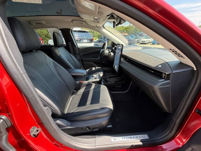 Used 2021 Ford Mustang Mach-E Premium image 9