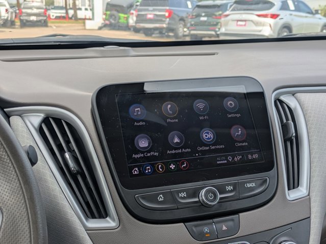 Used 2022 Chevrolet Malibu LT w/ LPO, Floor Liner Package FWD image 10