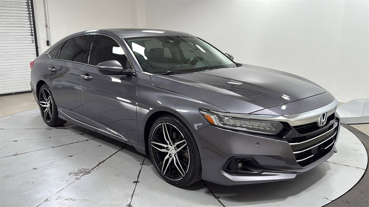 Used 2021 Honda Accord Touring image 3