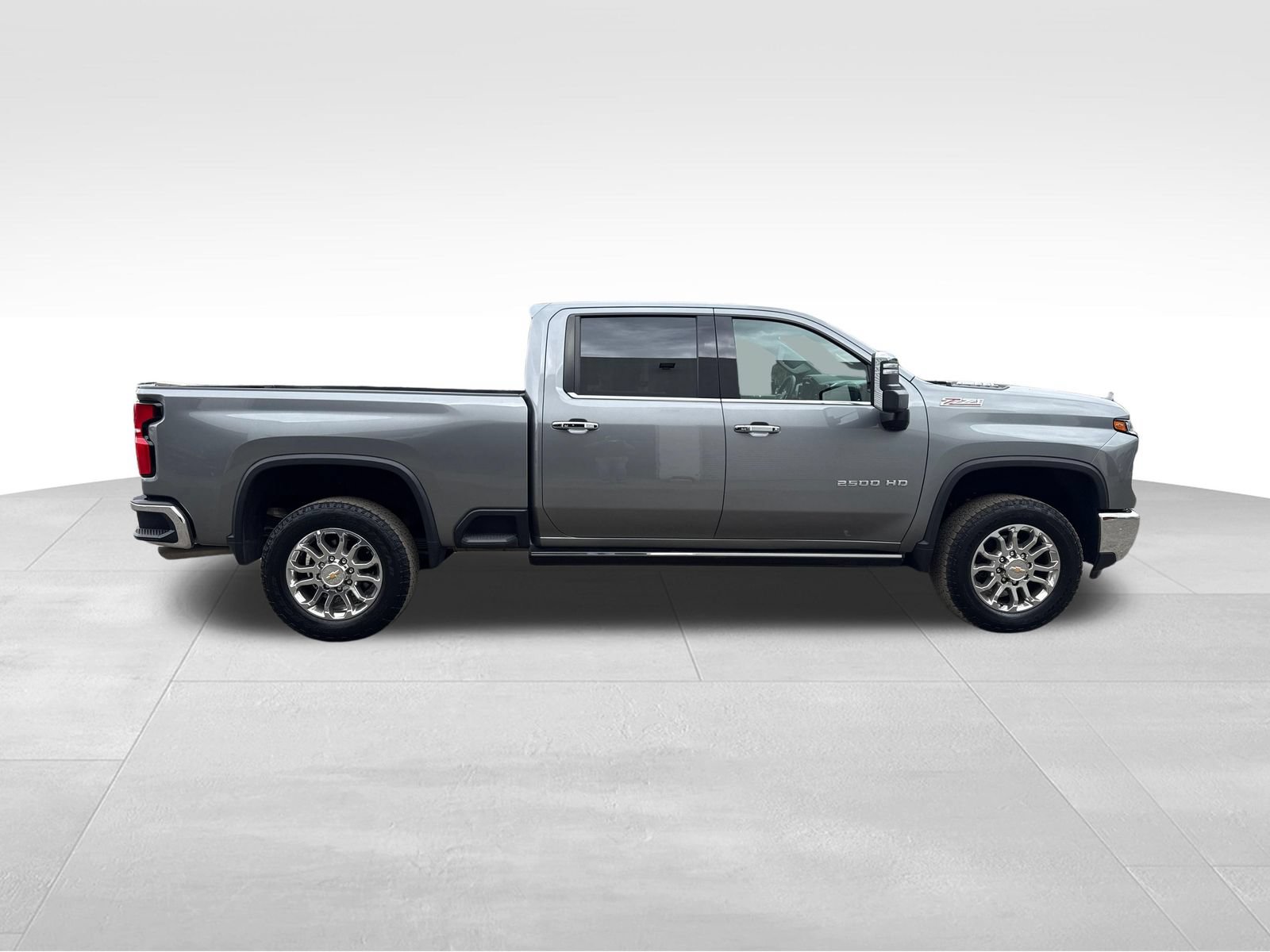 Used 2025 Chevrolet Silverado 2500 LTZ w/ LTZ Premium Package AWD/4WD image 6