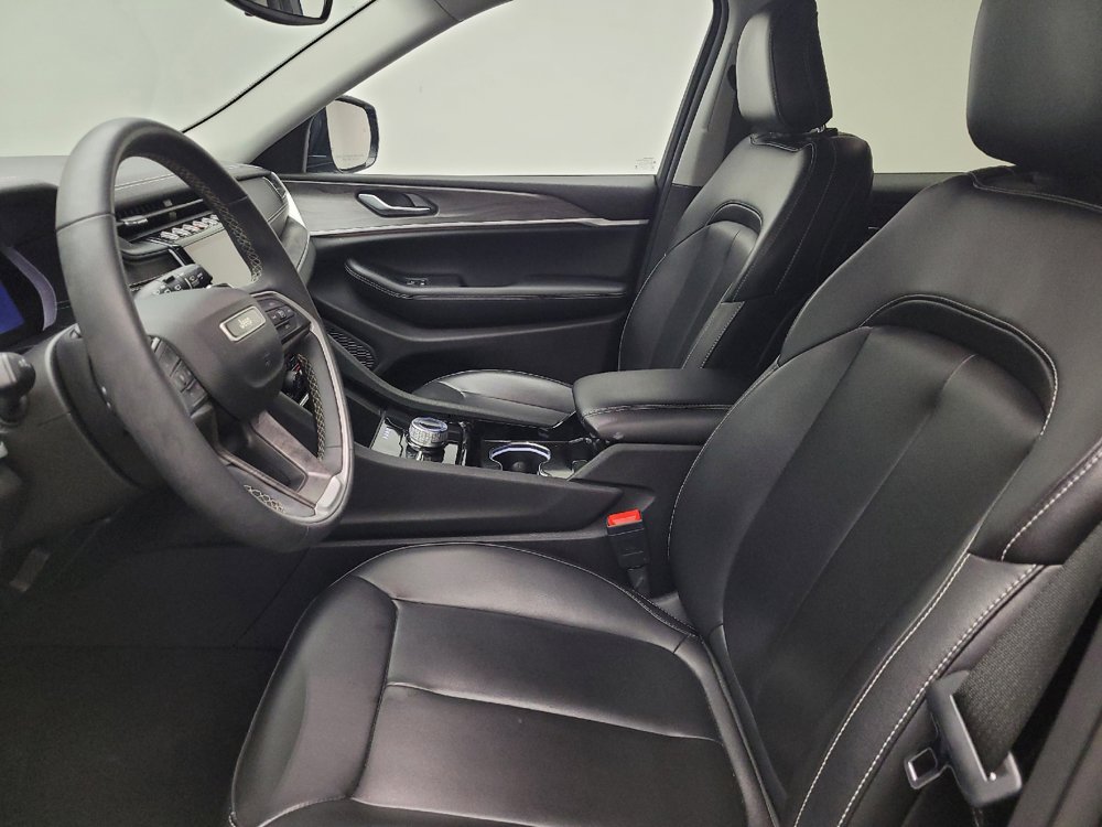 Used 2023 Jeep Grand Cherokee L Limited AWD/4WD image 17