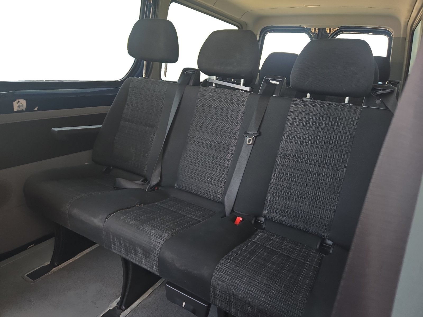 Used 2016 Mercedes-Benz Sprinter 2500 image 22