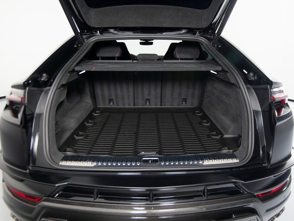 Used 2023 Lamborghini Urus Performante image 48
