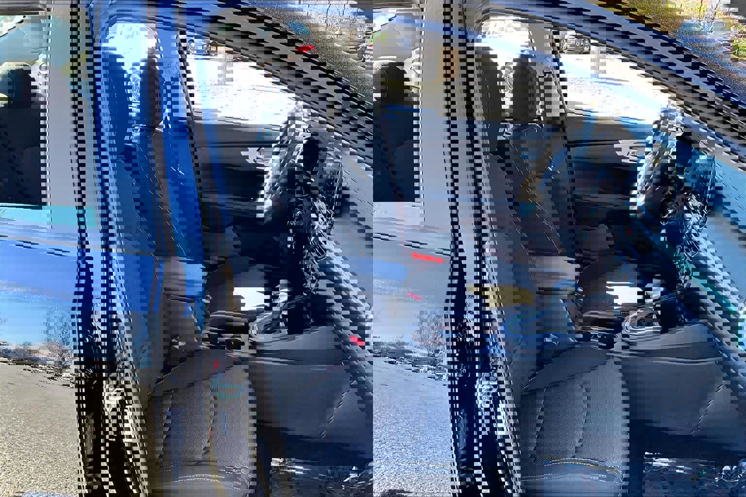 Used 2023 Kia Forte LXS w/ LXS Technology Package image 8