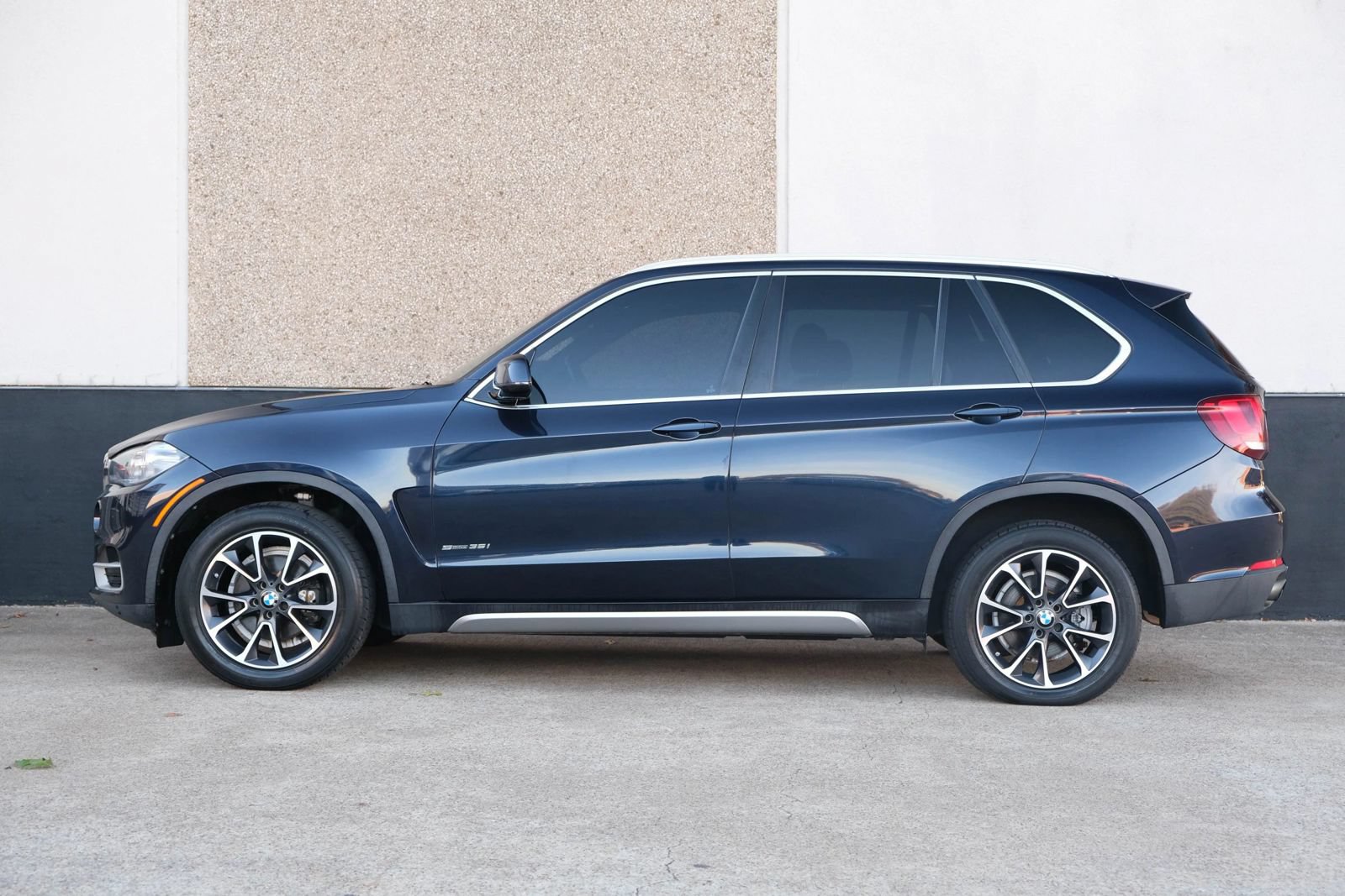 Used 2017 BMW X5 sDrive35i RWD image 6