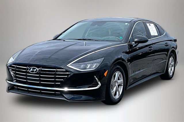 Used 2022 Hyundai Sonata SE FWD image 2