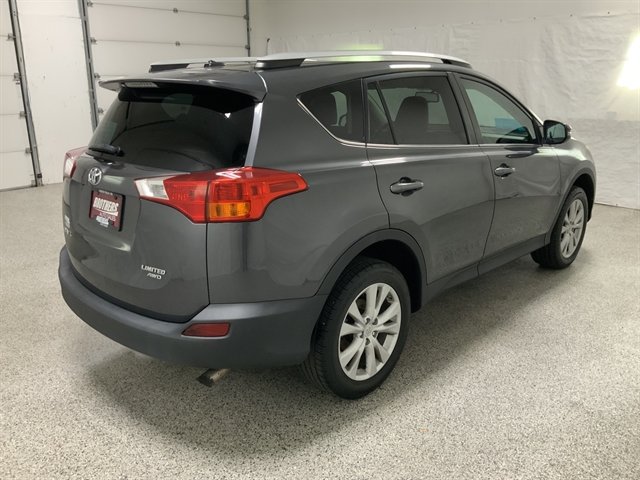 Used 2015 Toyota RAV4 Limited w/ Technology Package AWD/4WD image 5
