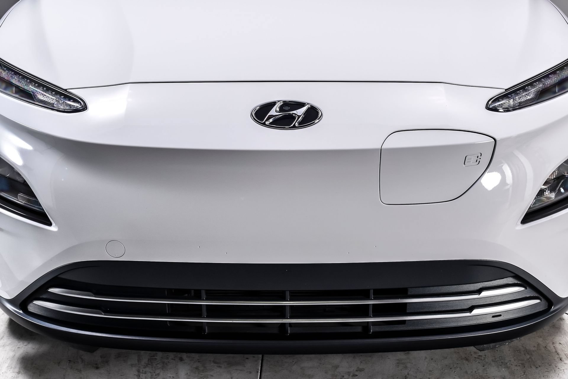 Used 2023 Hyundai Kona SE w/ Cargo Package FWD image 9
