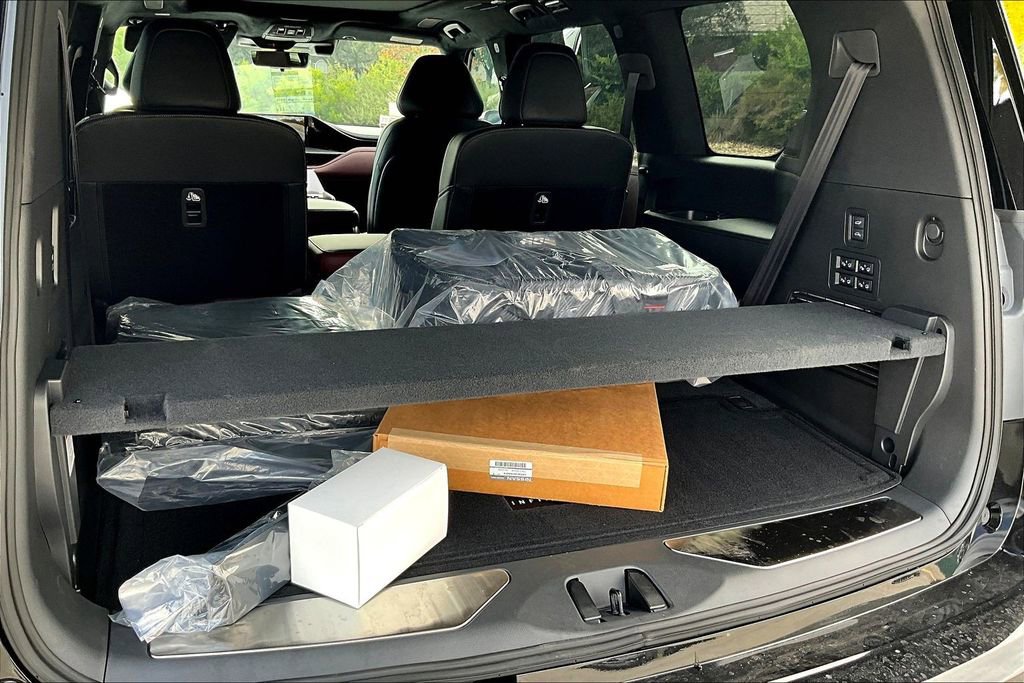 New 2026 INFINITI QX80 Autograph w/ Premium Cargo Package image 40