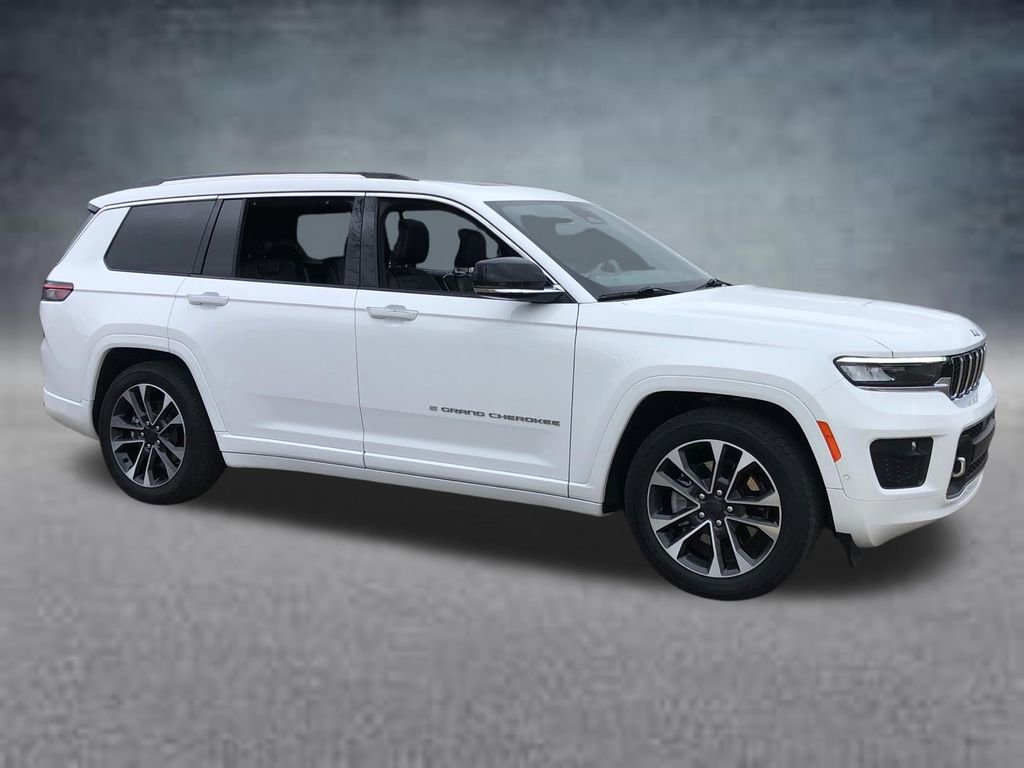 Certified 2022 Jeep Grand Cherokee L Overland w/ Luxury Tech Group IV image 11