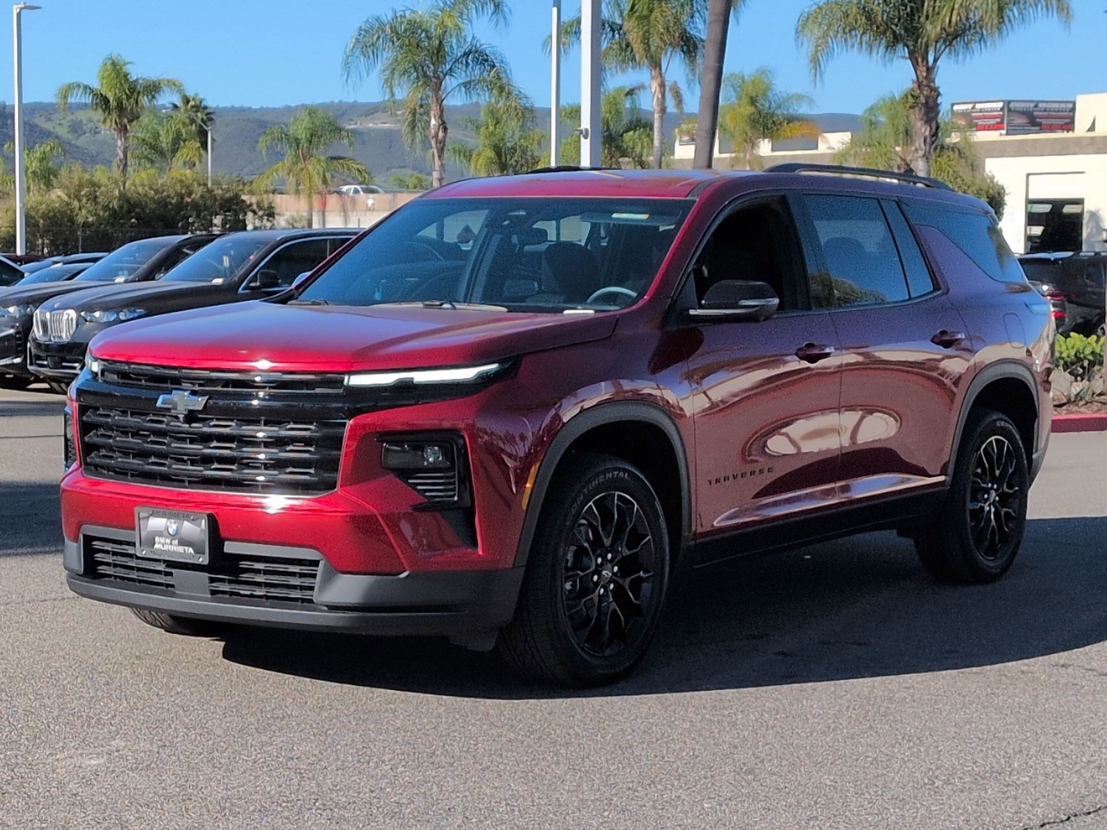 Used 2025 Chevrolet Traverse LT w/ Midnight/Sport Edition image 5