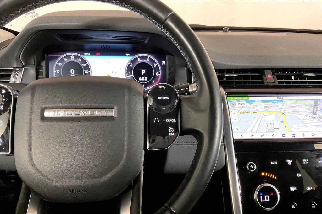 Used 2020 Land Rover Discovery Sport SE AWD/4WD image 19